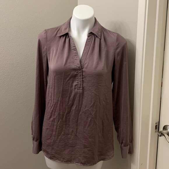 LOFT Tops - LOFT BLOUSE